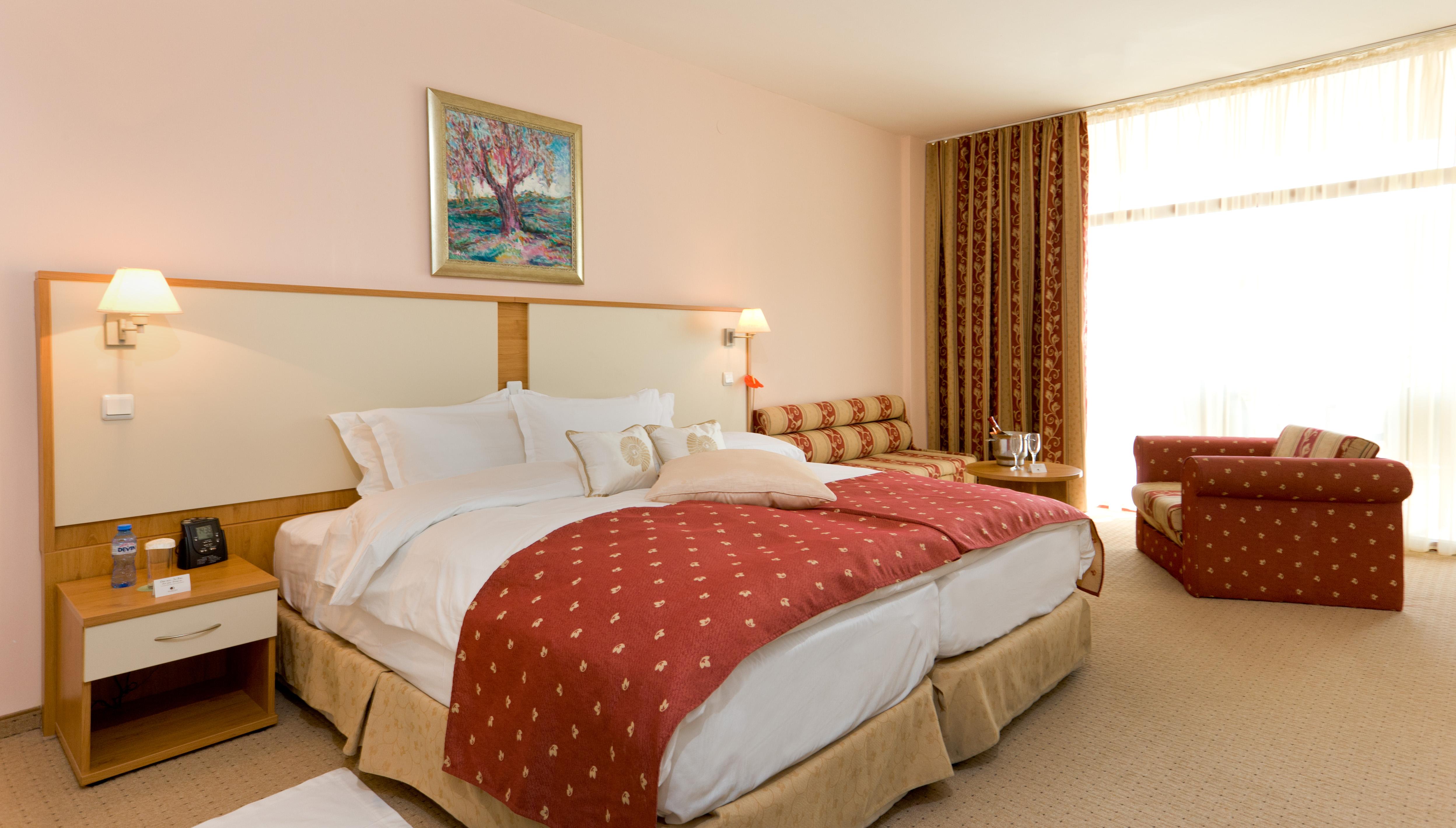 Apollo Spa Resort - Ultra All-Inclusive , Pools & Free Beach, Individual Ac In Every Room Golden Sands Exterior photo